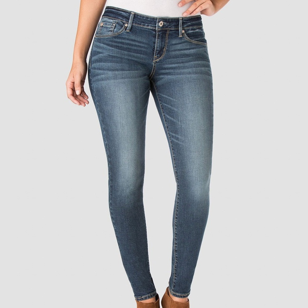 DENIZEN from Levi's Women's Modern Skinny Jeans